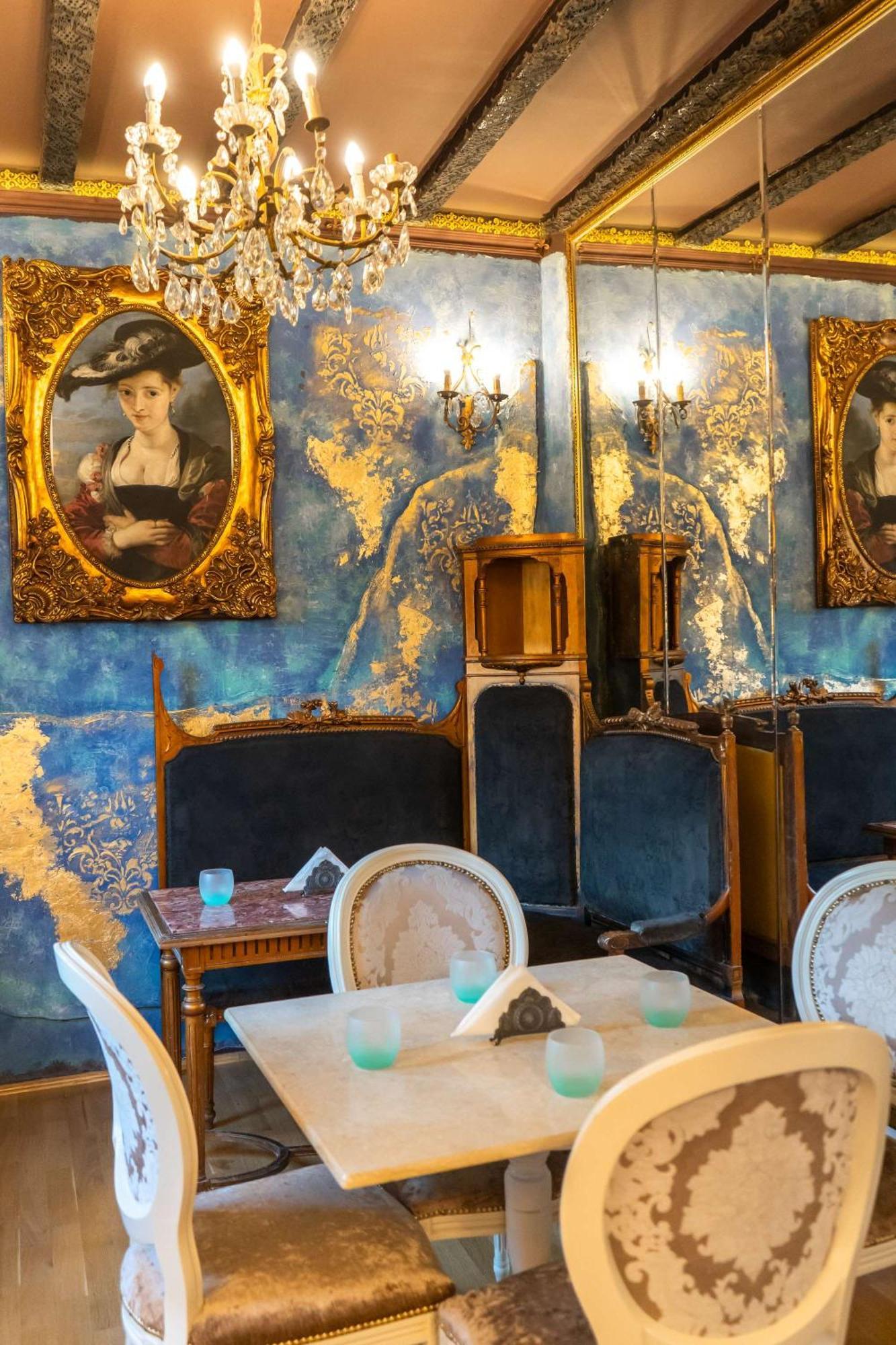 Conacul Coroanei Luxury Boutique Hotel Bucureşti Eksteriør bilde