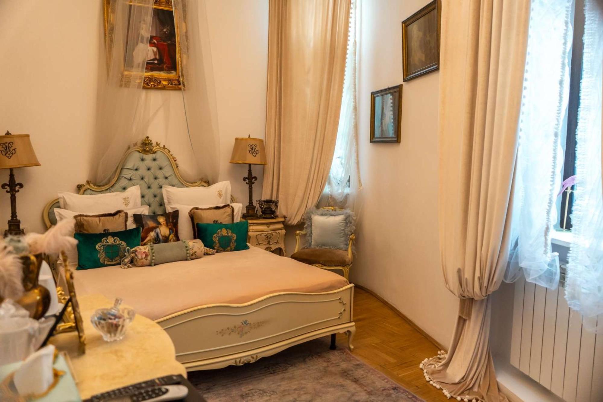 Conacul Coroanei Luxury Boutique Hotel Bucureşti Eksteriør bilde