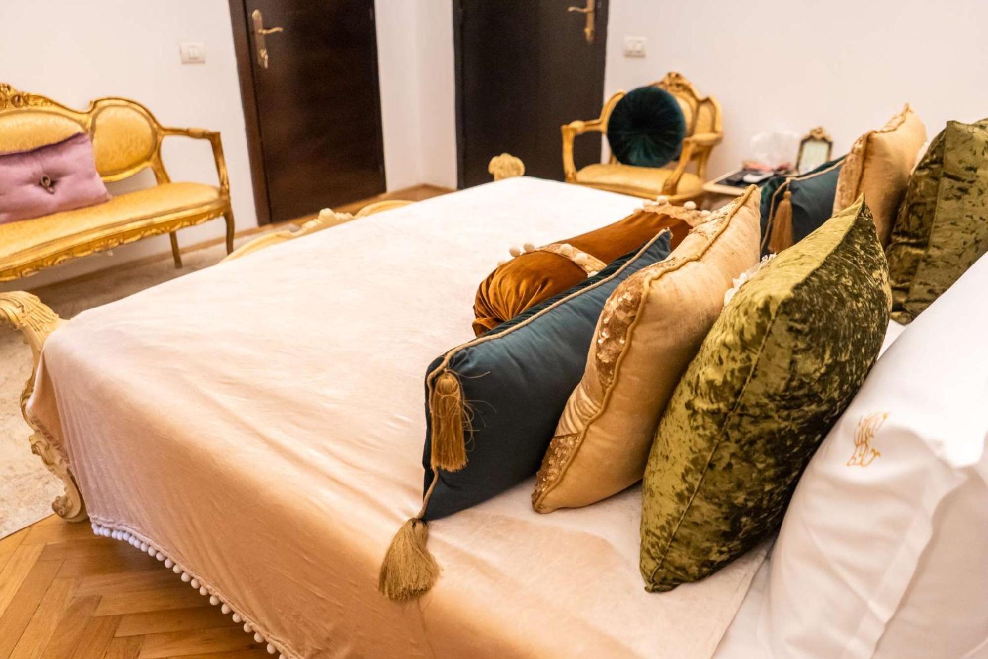 Conacul Coroanei Luxury Boutique Hotel Bucureşti Eksteriør bilde
