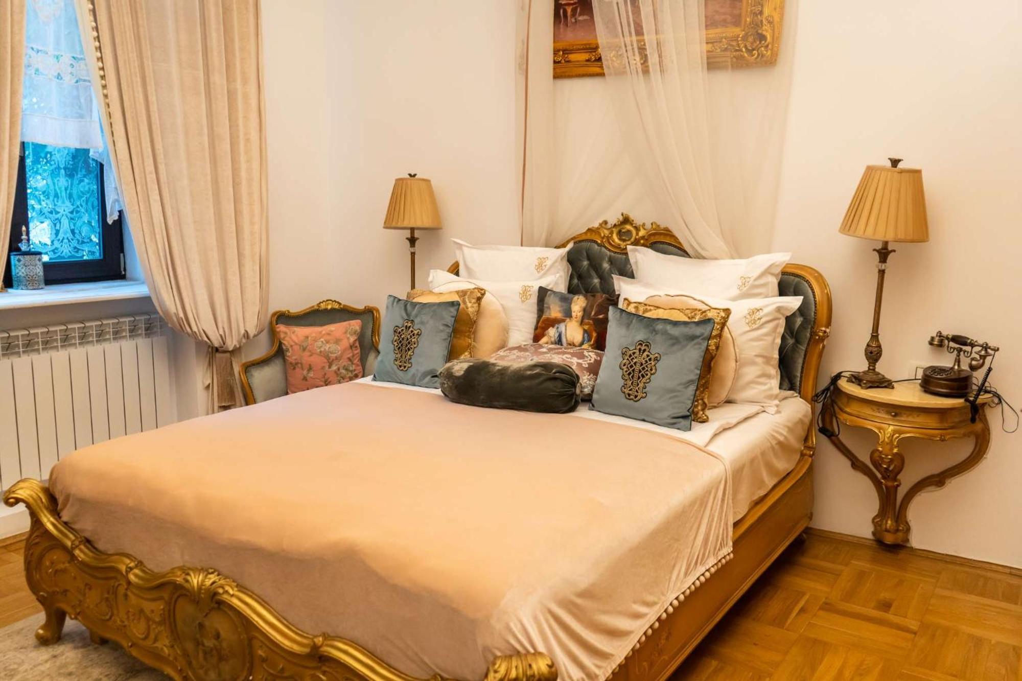 Conacul Coroanei Luxury Boutique Hotel Bucureşti Eksteriør bilde