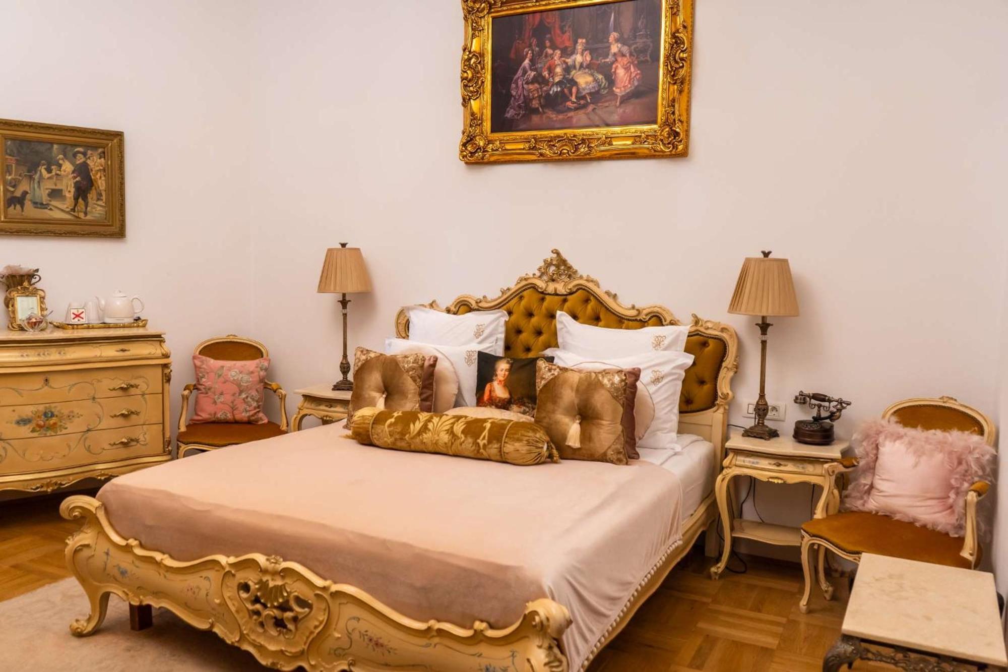 Conacul Coroanei Luxury Boutique Hotel Bucureşti Eksteriør bilde