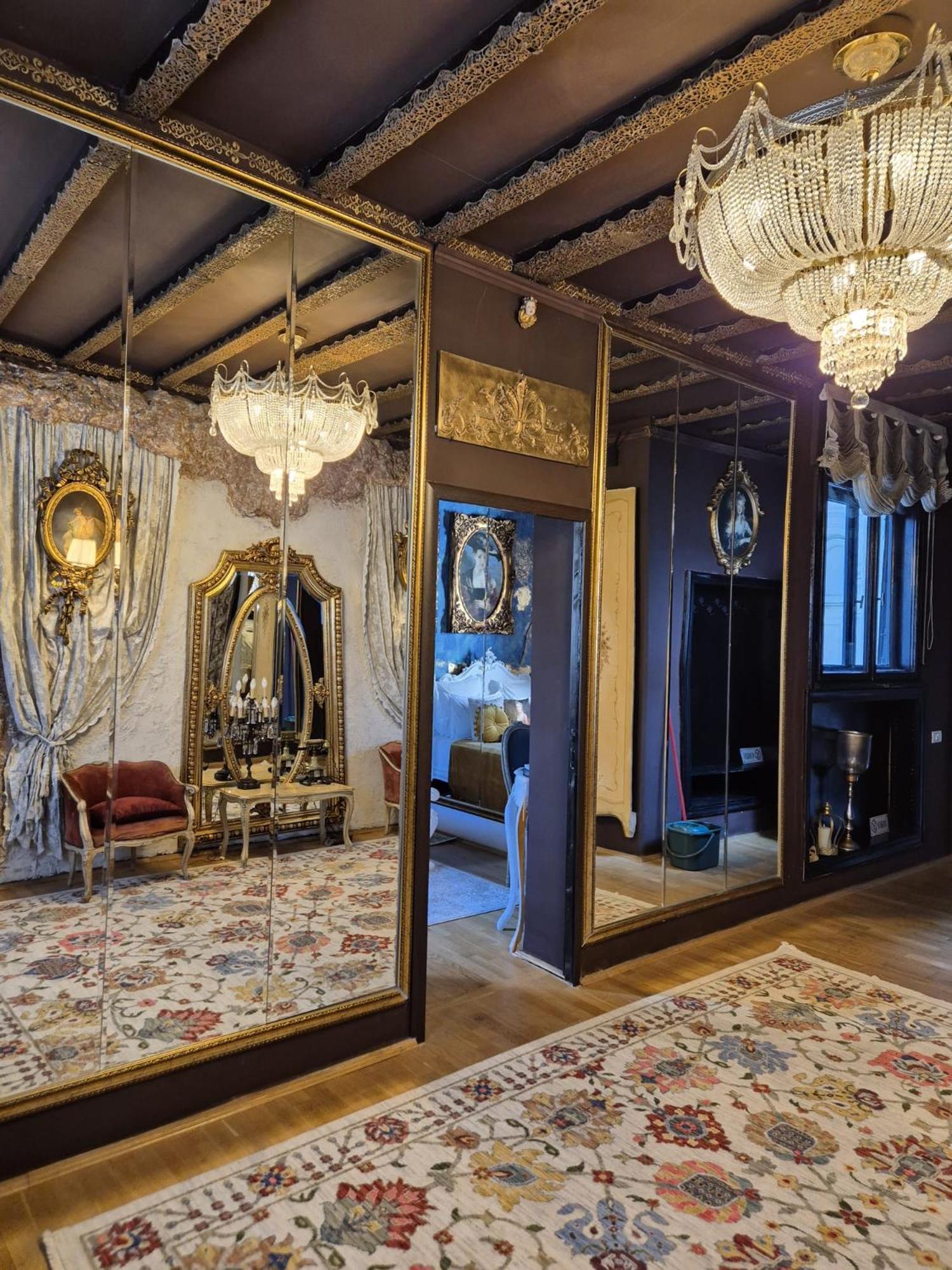 Conacul Coroanei Luxury Boutique Hotel Bucureşti Eksteriør bilde